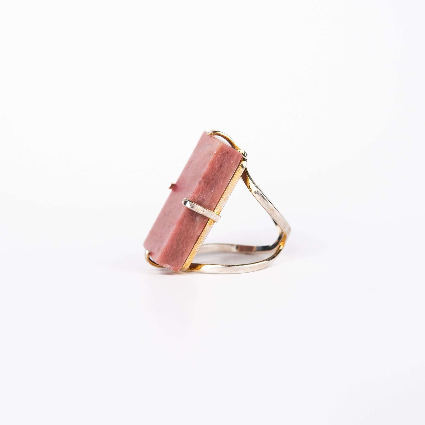 Каблучка з Полуничним кварцом з посрібленням onesize Stq-111