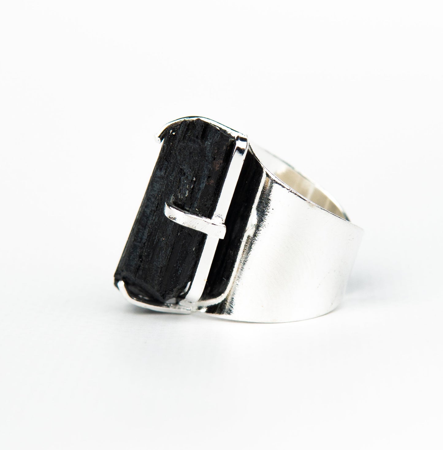 Кольцо с турмалином с позолотой onesize Tu-134