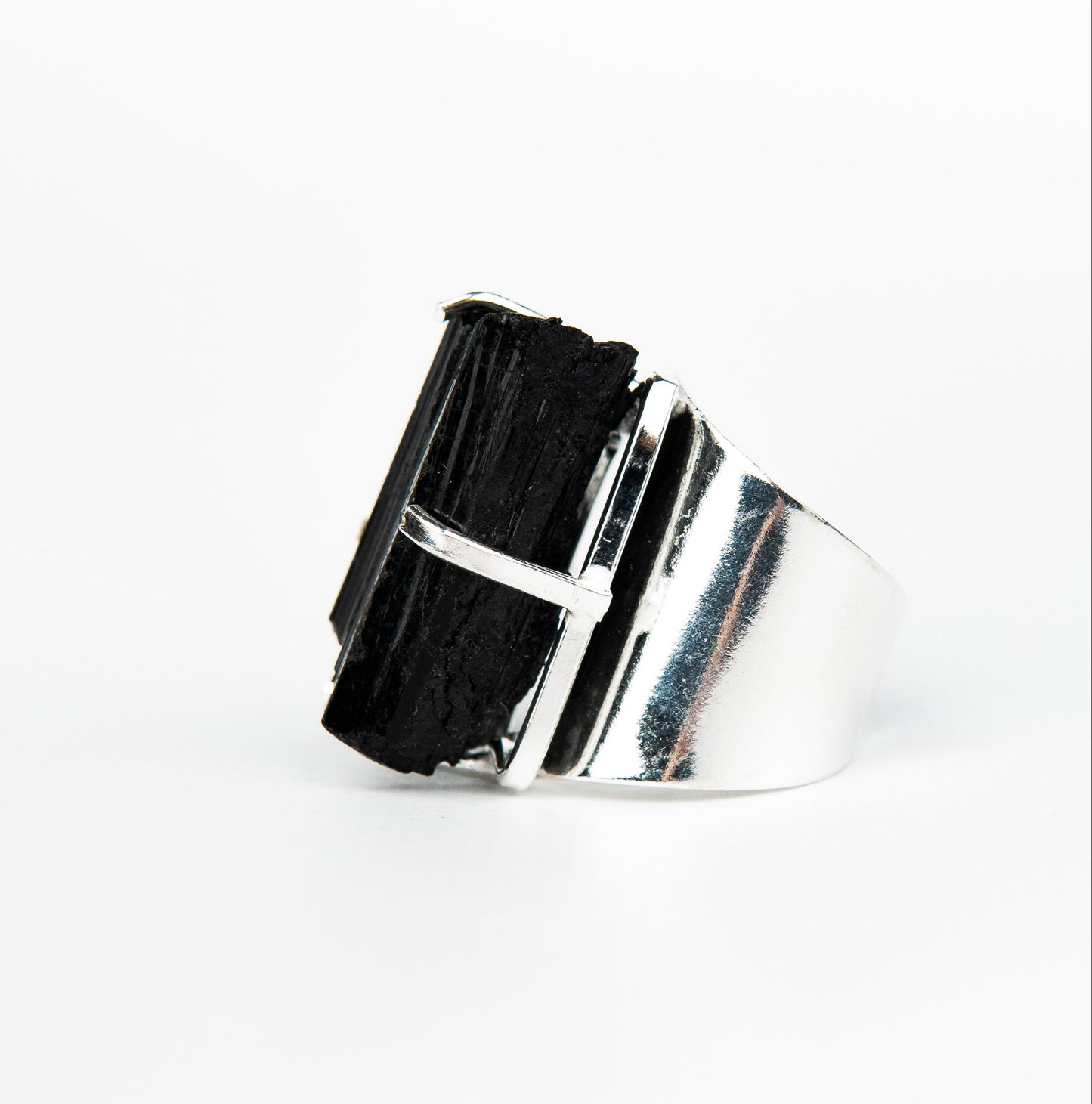 Кольцо с турмалином с позолотой onesize Tu-135