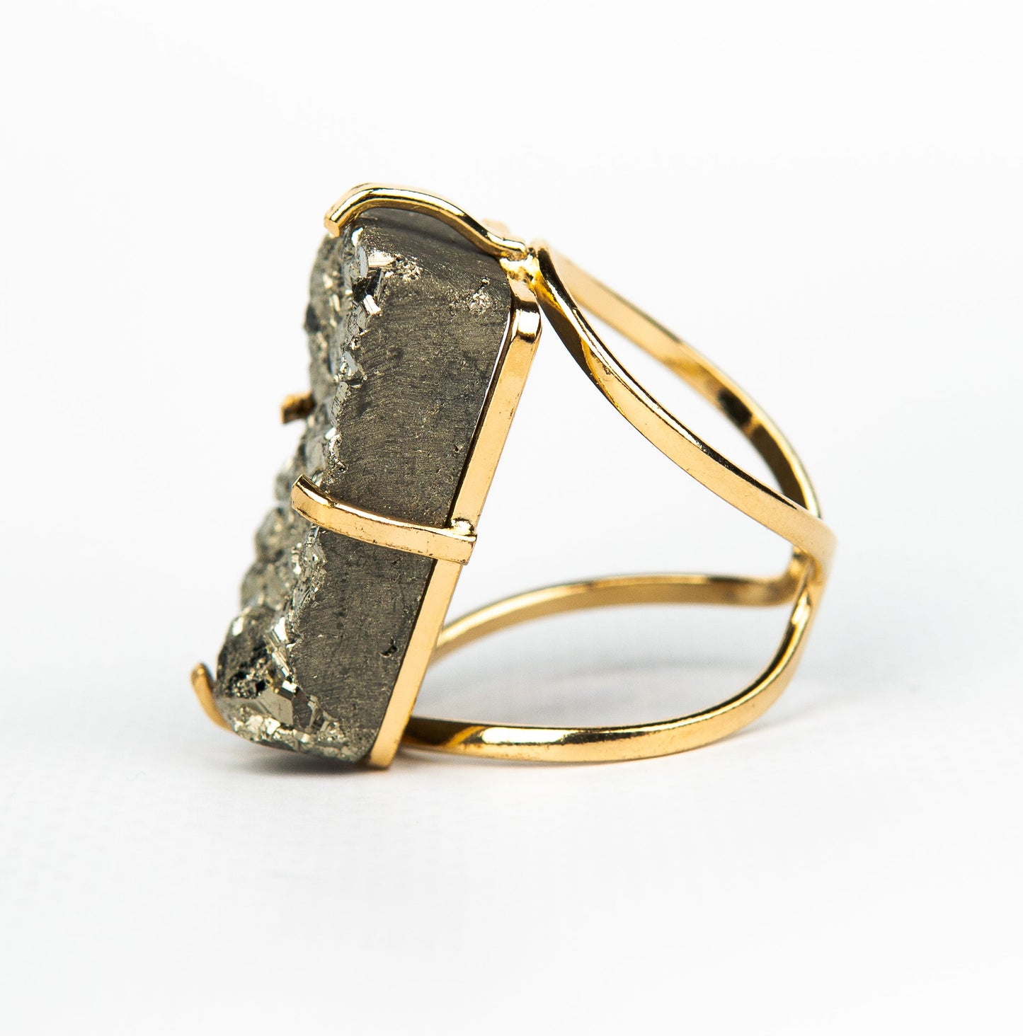 Кольцо с пиритом с позолотой onesize Py-39