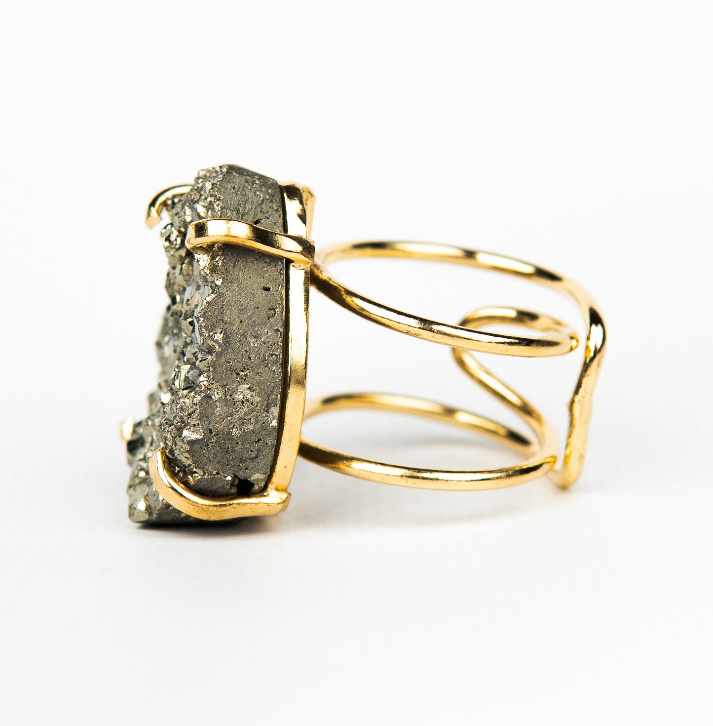 Кольцо с пиритом с позолотой onesize Py-51