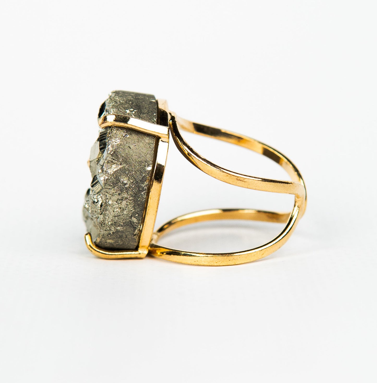 Каблучка з піритом з позолотою onesize Py-81