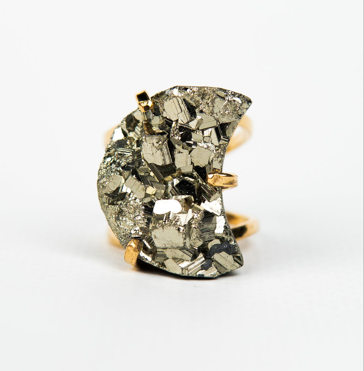 Кольцо с пиритом с позолотой onesize Py-88