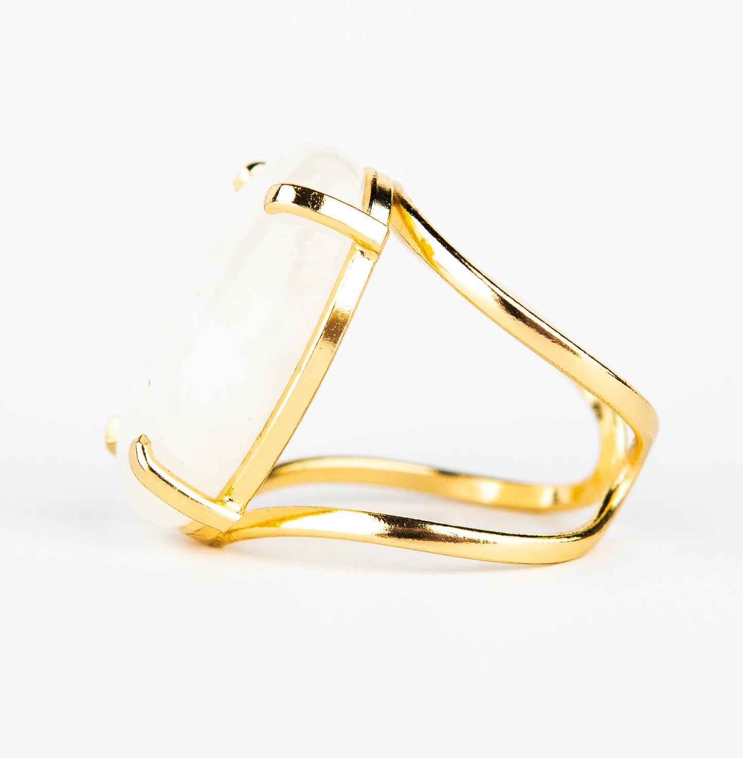 Каблучка з місячним камінням з позолотою onesize Mk-2