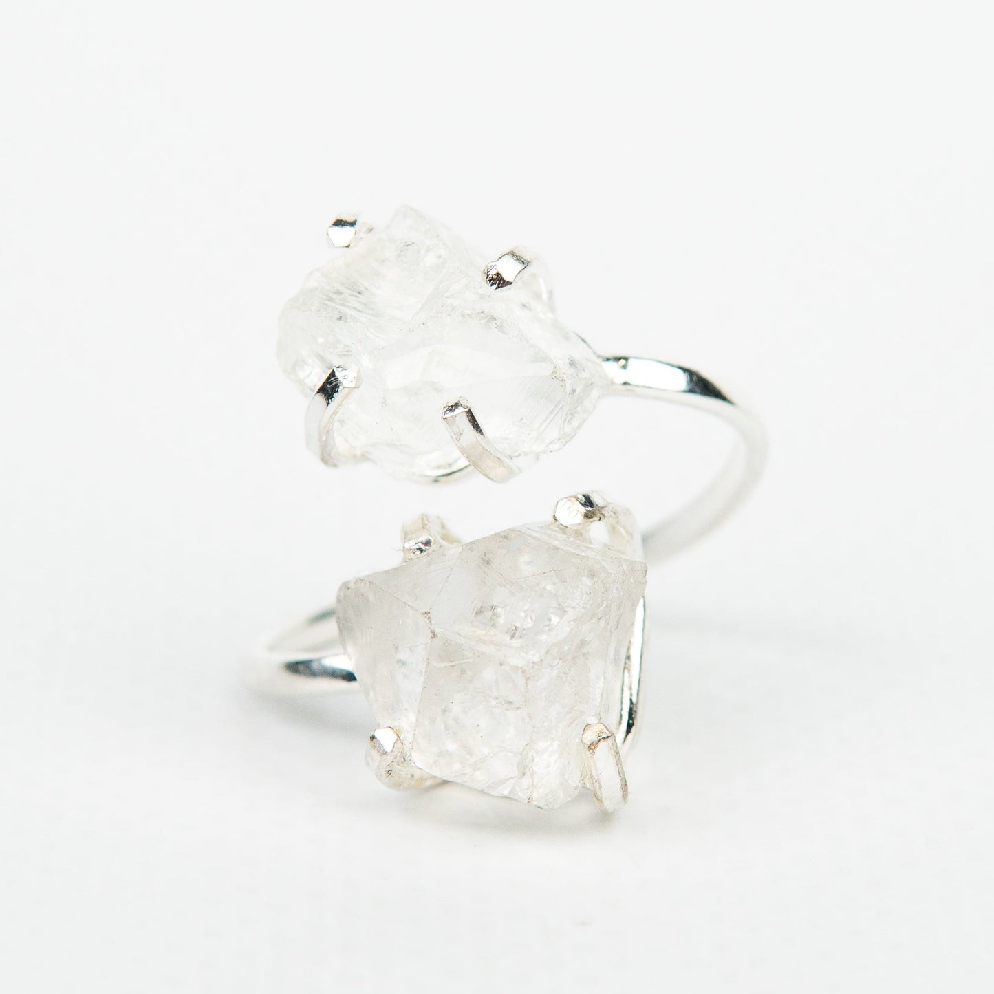 Кольцо с прозрачным Хрусталем с посеребрением onesize Cr-17