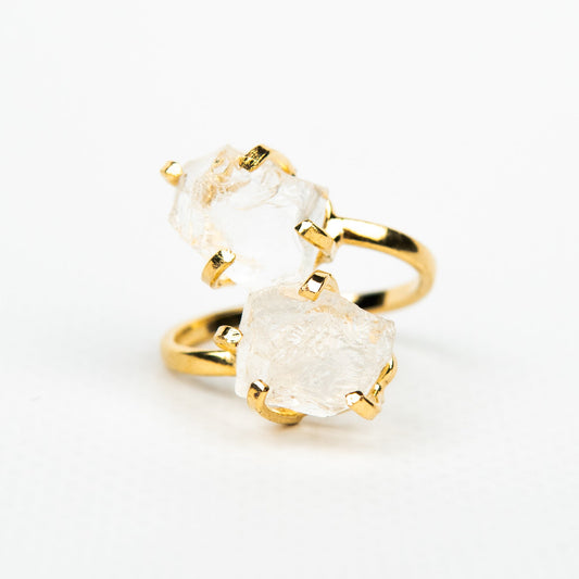 Кольцо с прозрачным хрусталем с позолотой onesize Cr-15