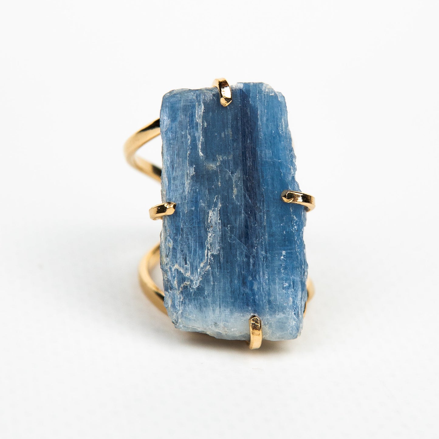 Кольцо с Кианитом с позолотой onesize K-10