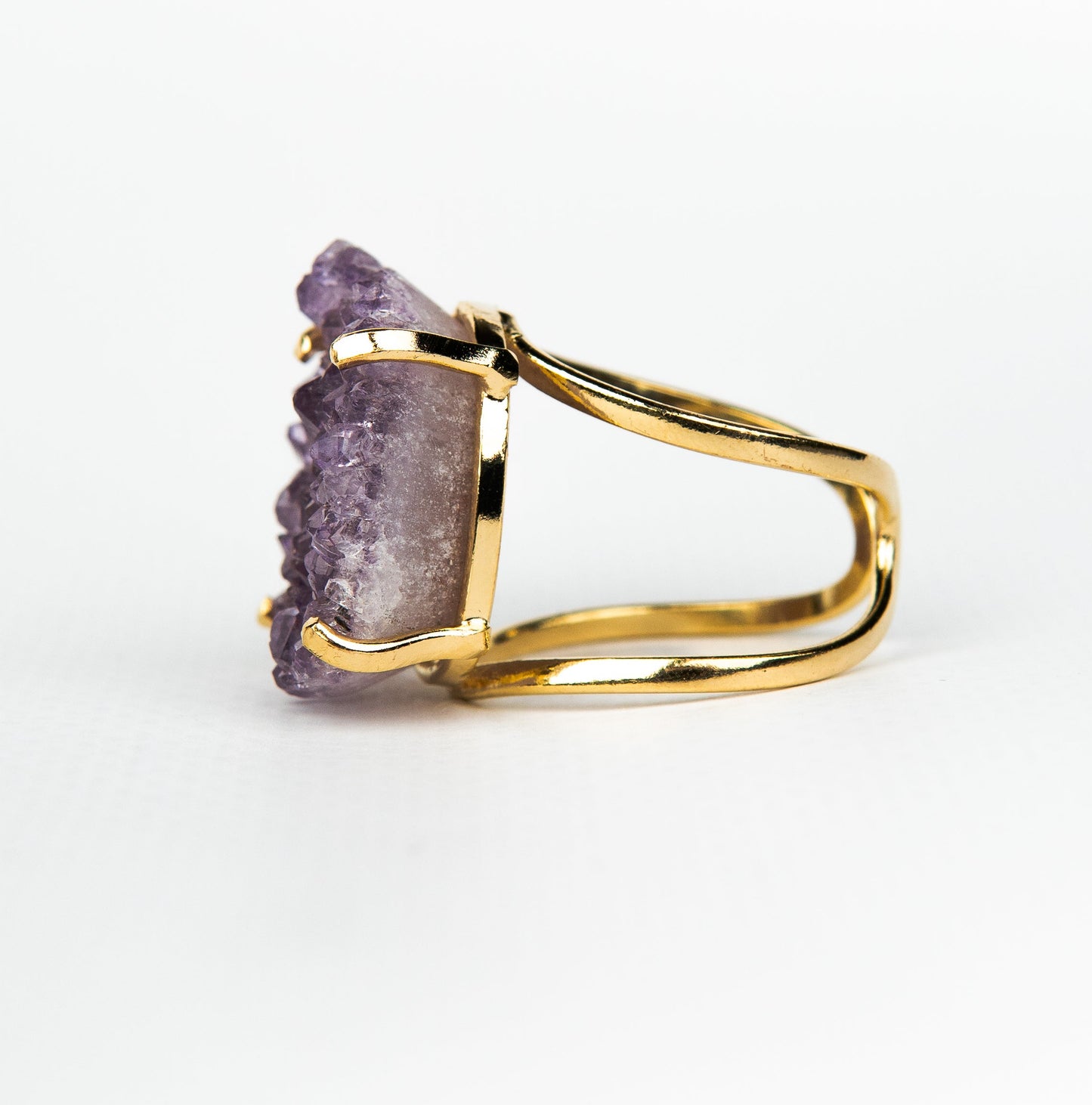 Кольцо с темным аметистом с посеребрением onesize Da-210