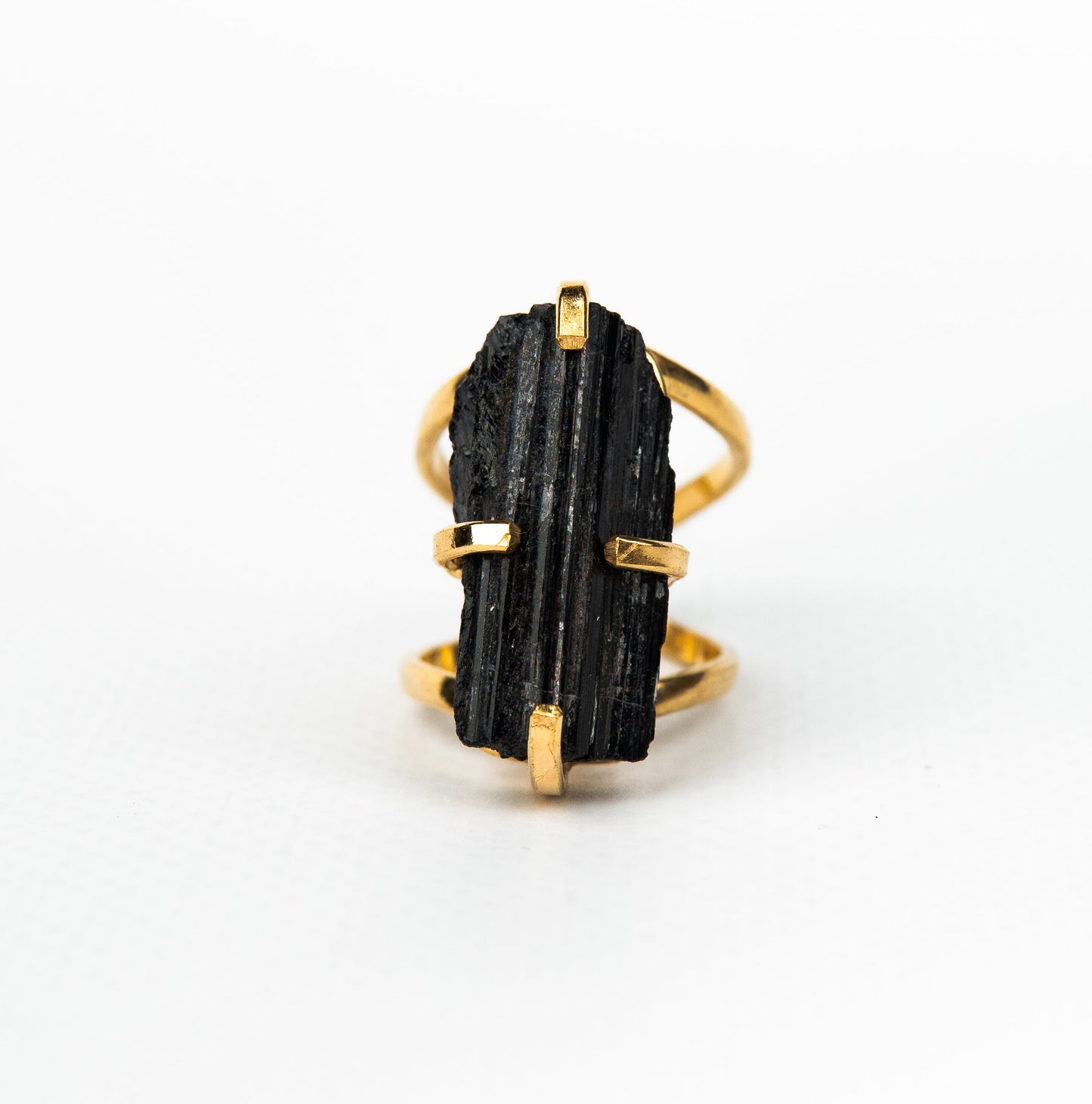 Кольцо с турмалином с позолотой onesize Tu-129