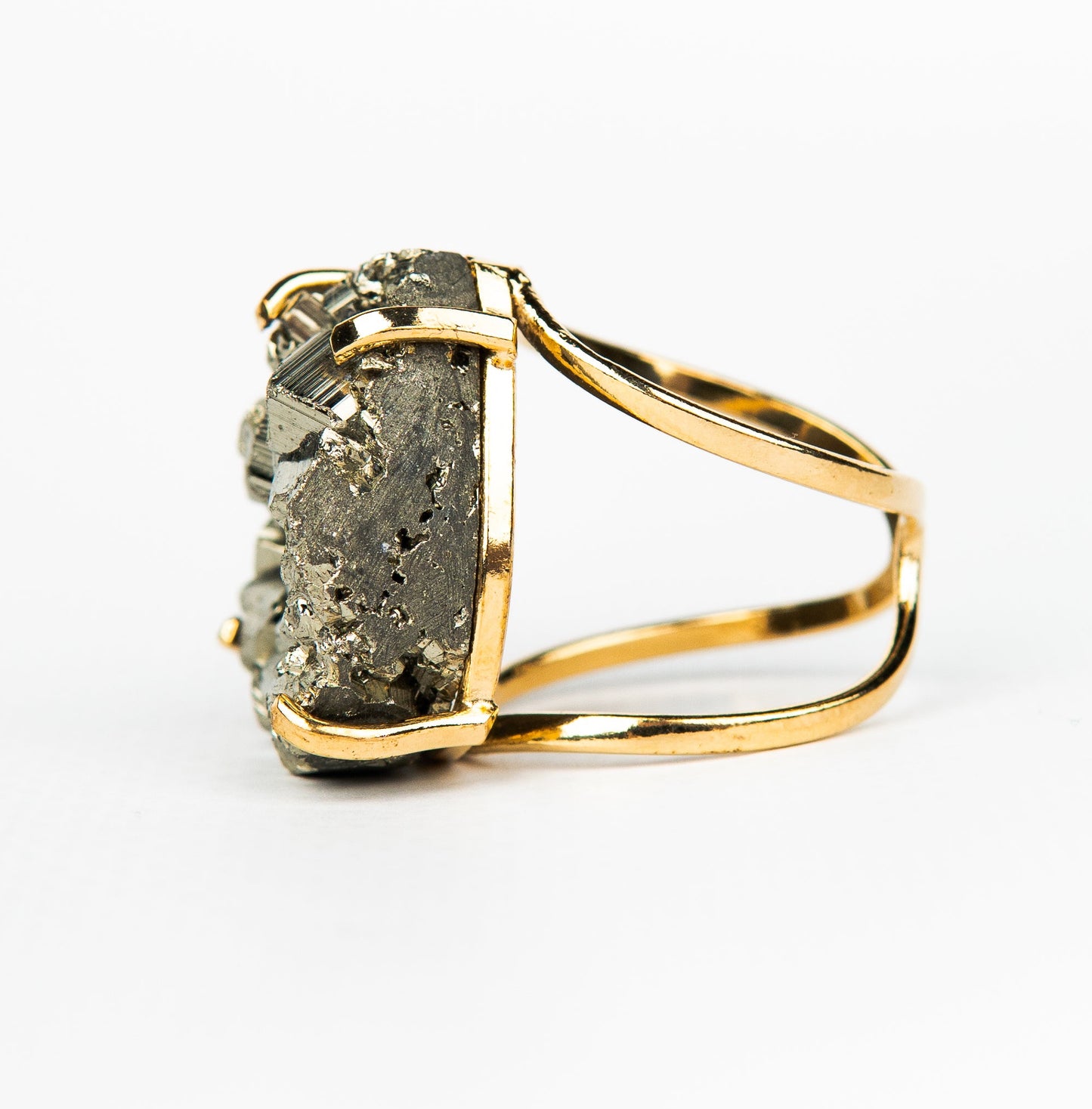 Каблучка з піритом з позолотою onesize Py-45