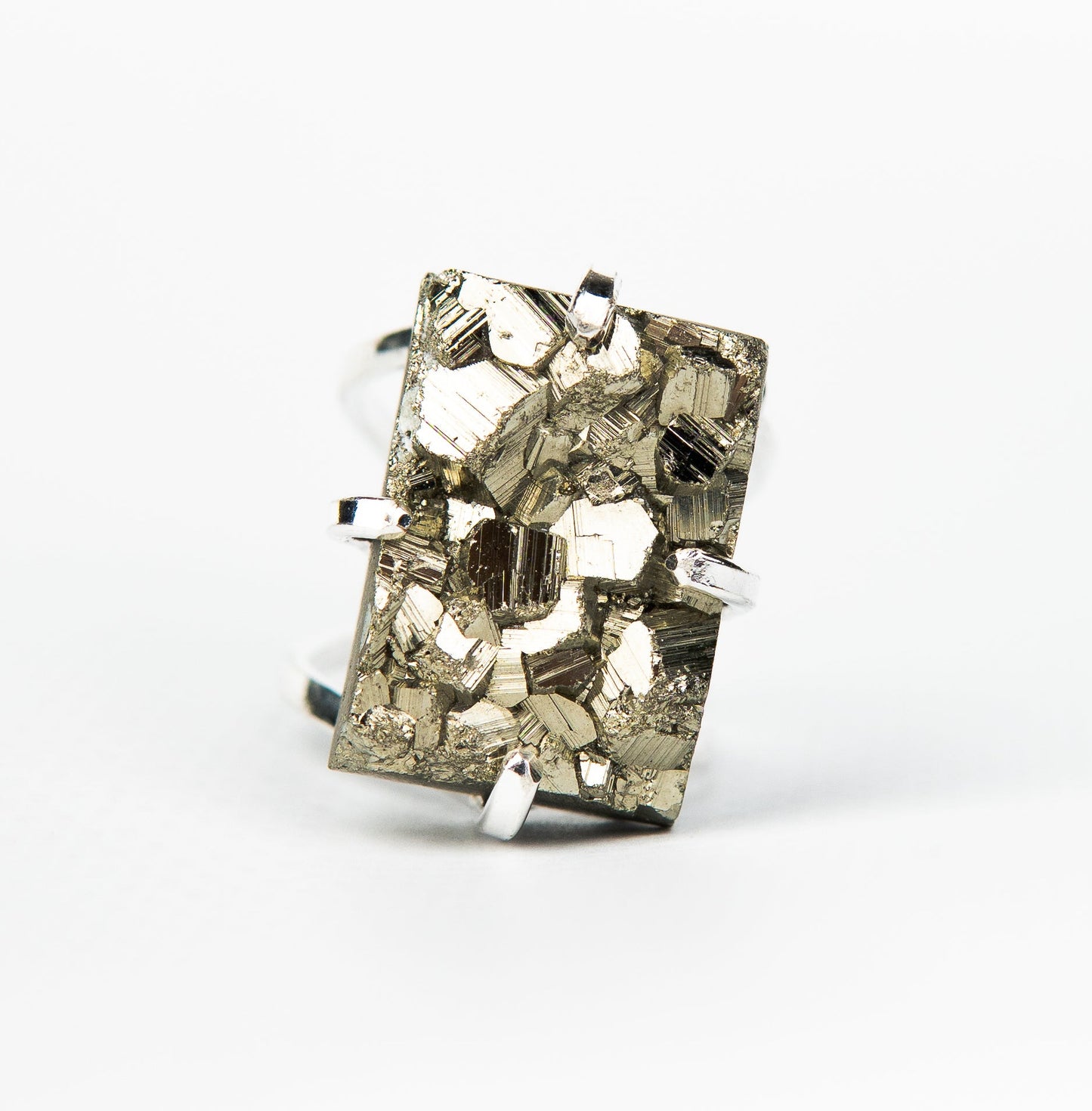 Кольцо с пиритом с позолотой onesize Py-62