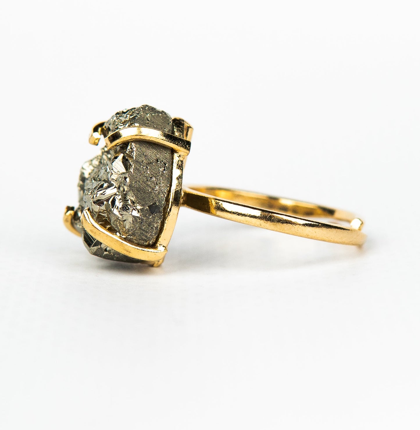 Кольцо с пиритом с позолотой onesize Py-70