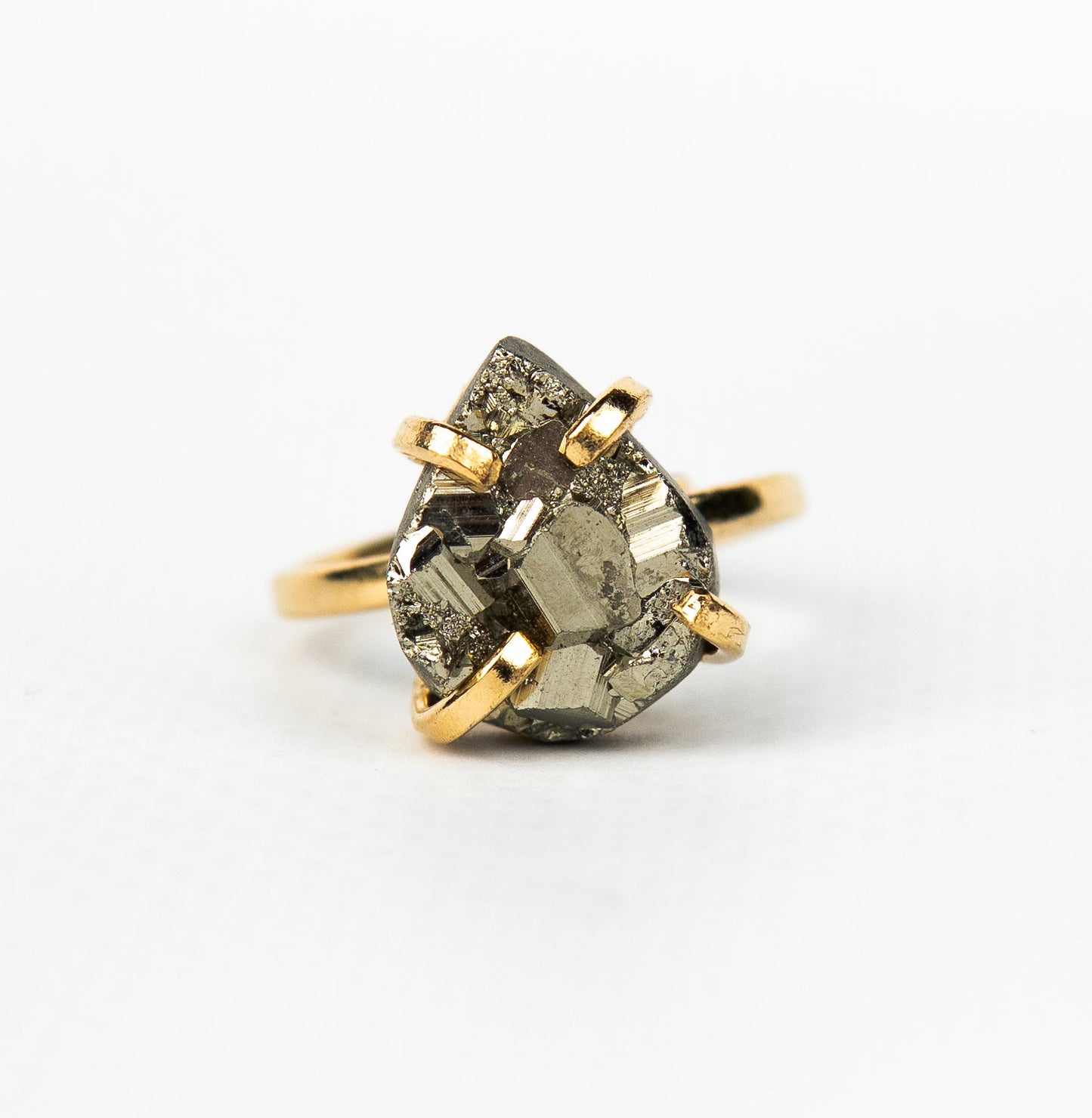 Кольцо с пиритом с позолотой onesize Py-73