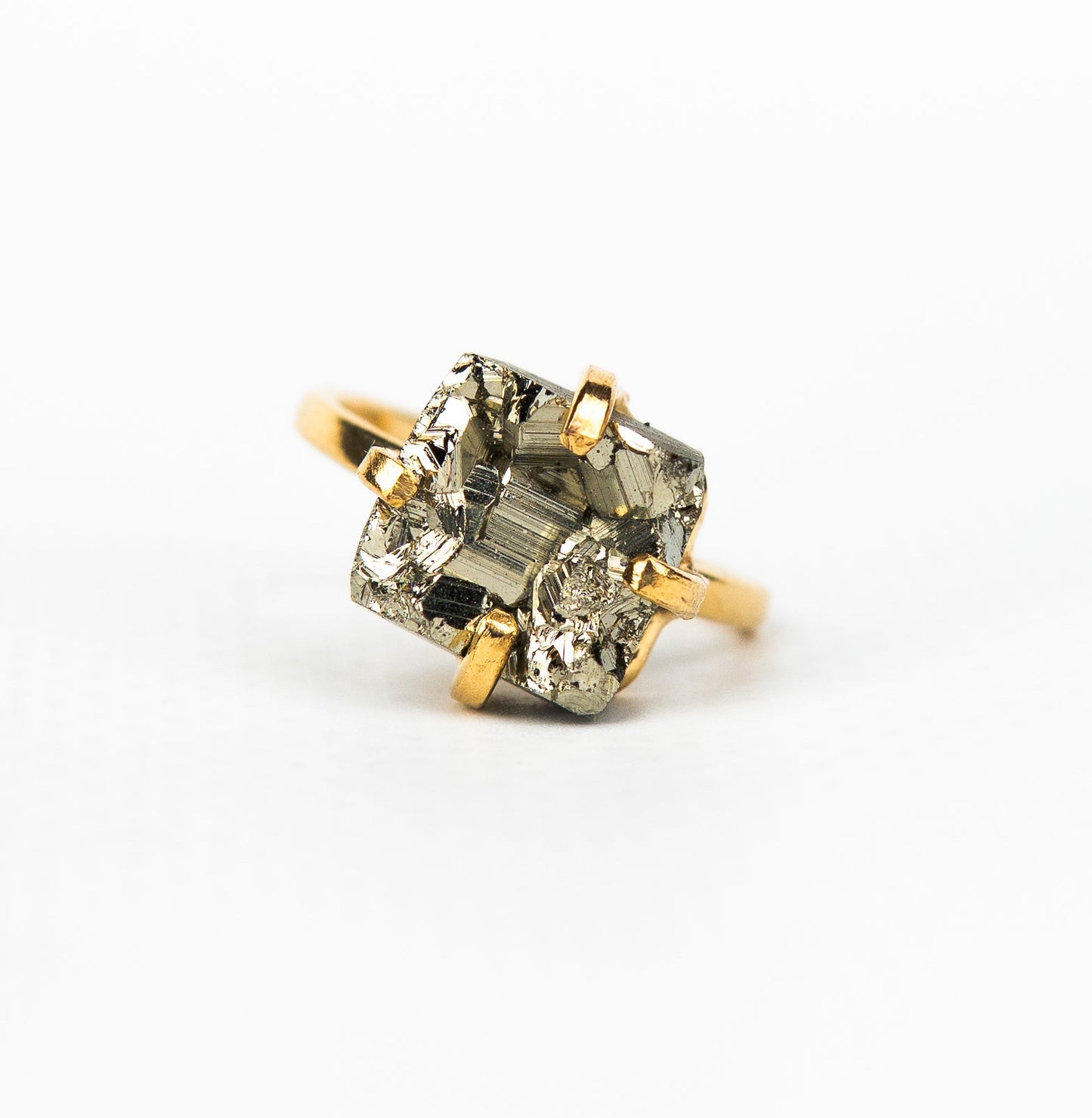 Каблучка з піритом з позолотою onesize Py-25