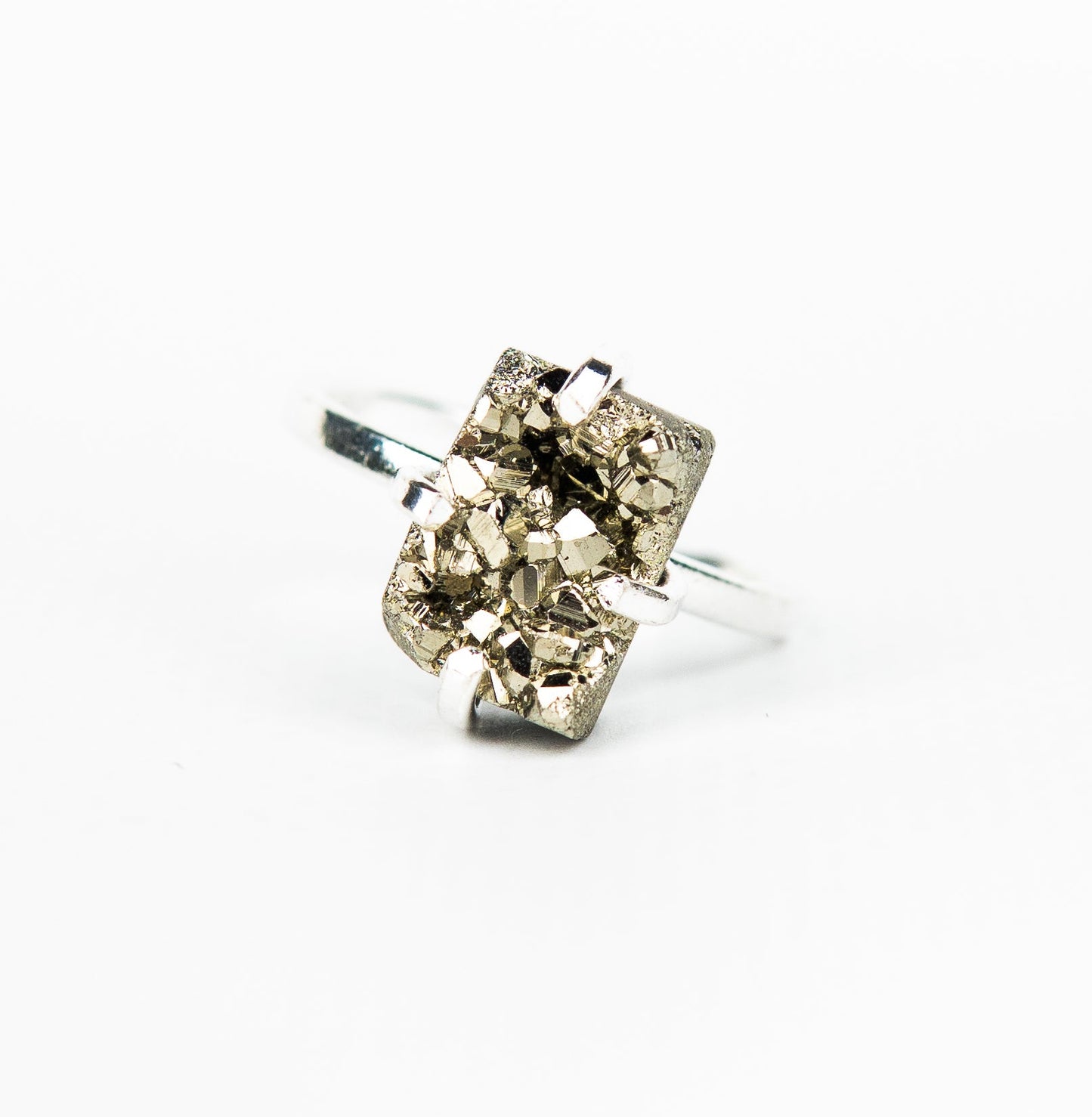 Кольцо с пиритом с позолотой onesize Py-39