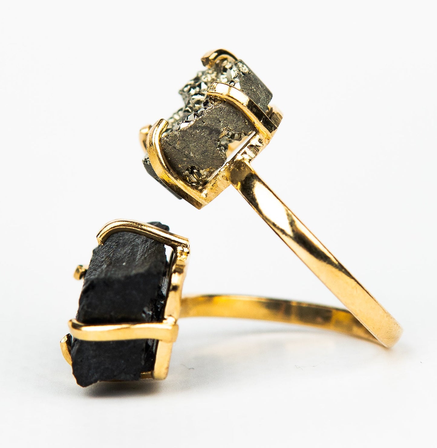 Кольцо с пиритом с посеребрением onesize Py-7