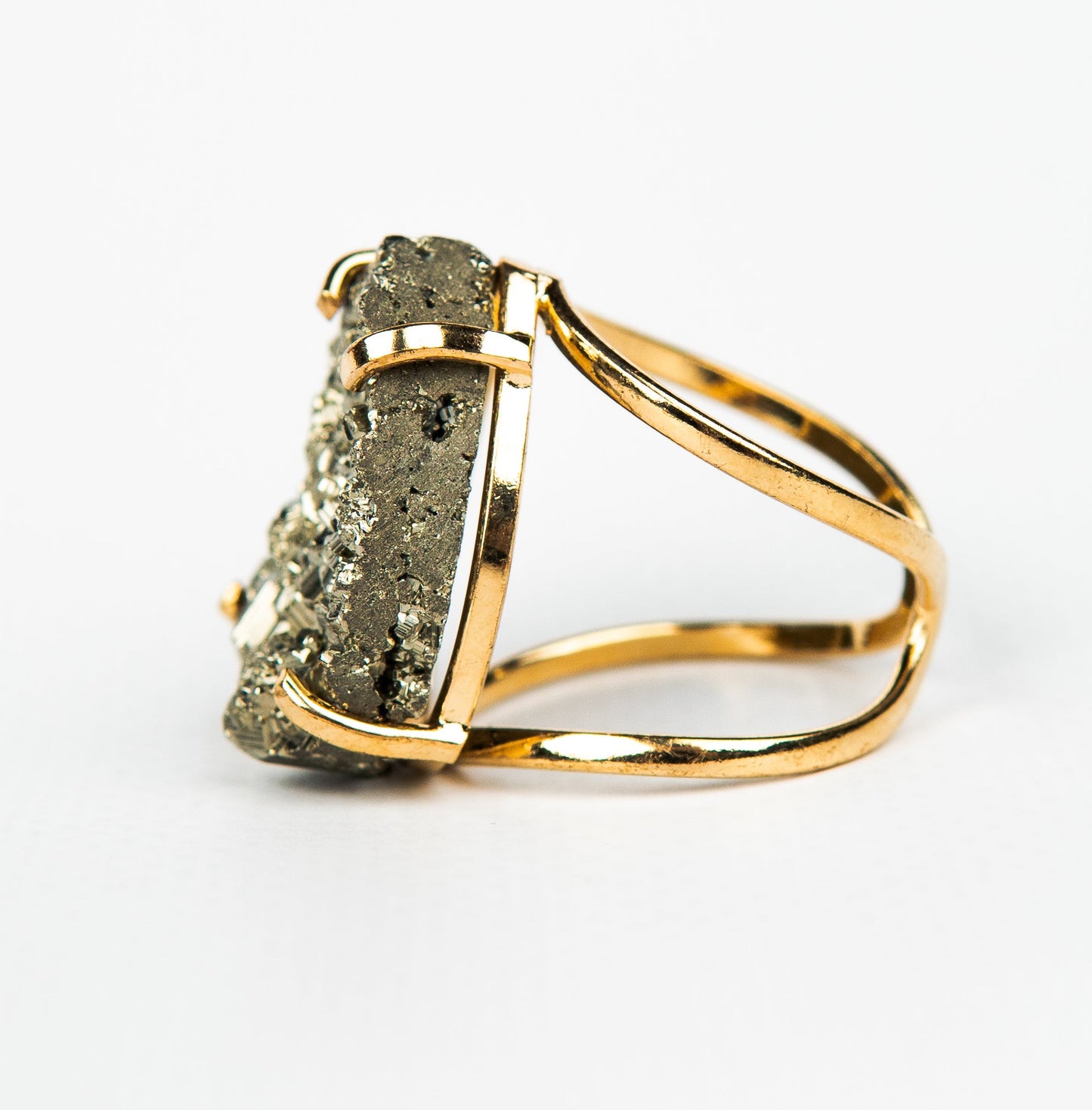 Каблучка з піритом з позолотою onesize Py-84