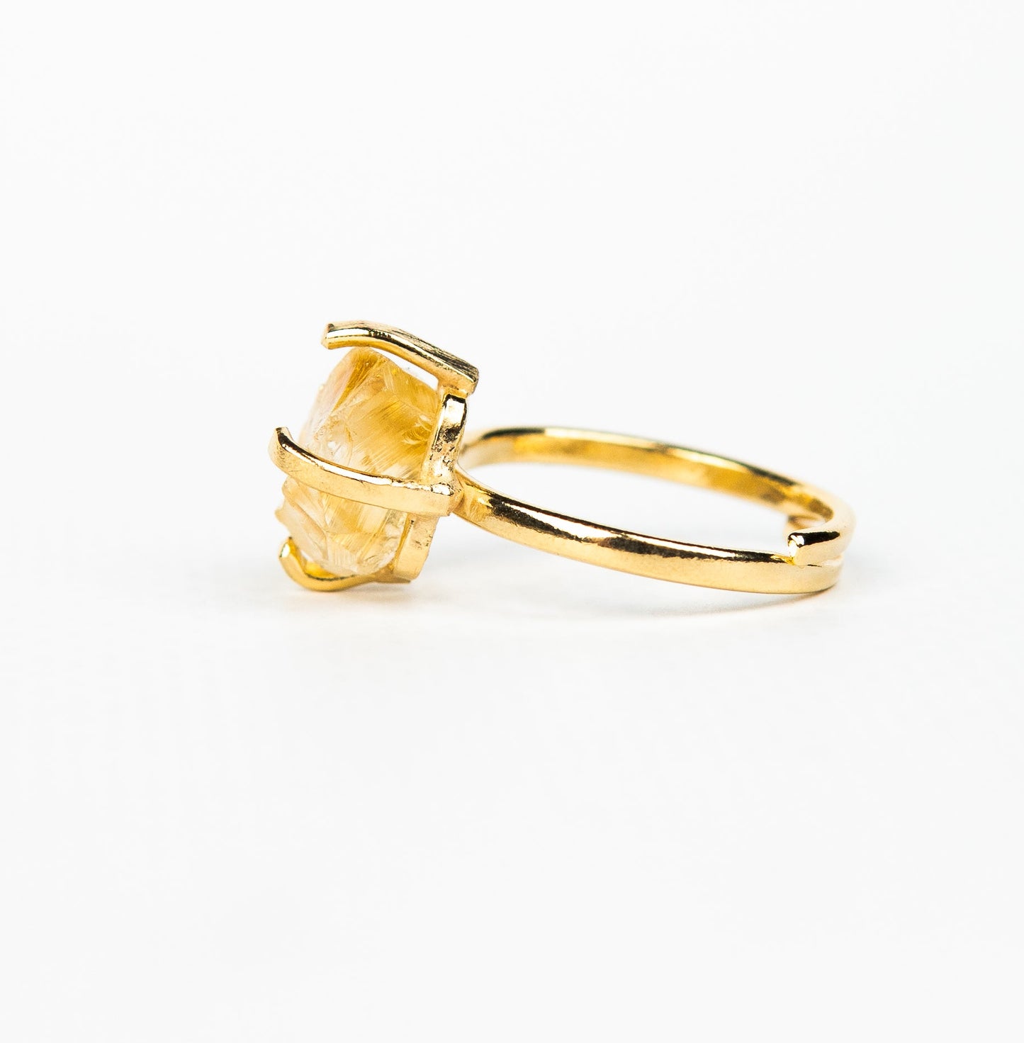 Кольцо с цитрином с позолотой onesize Сt-11 t-31
