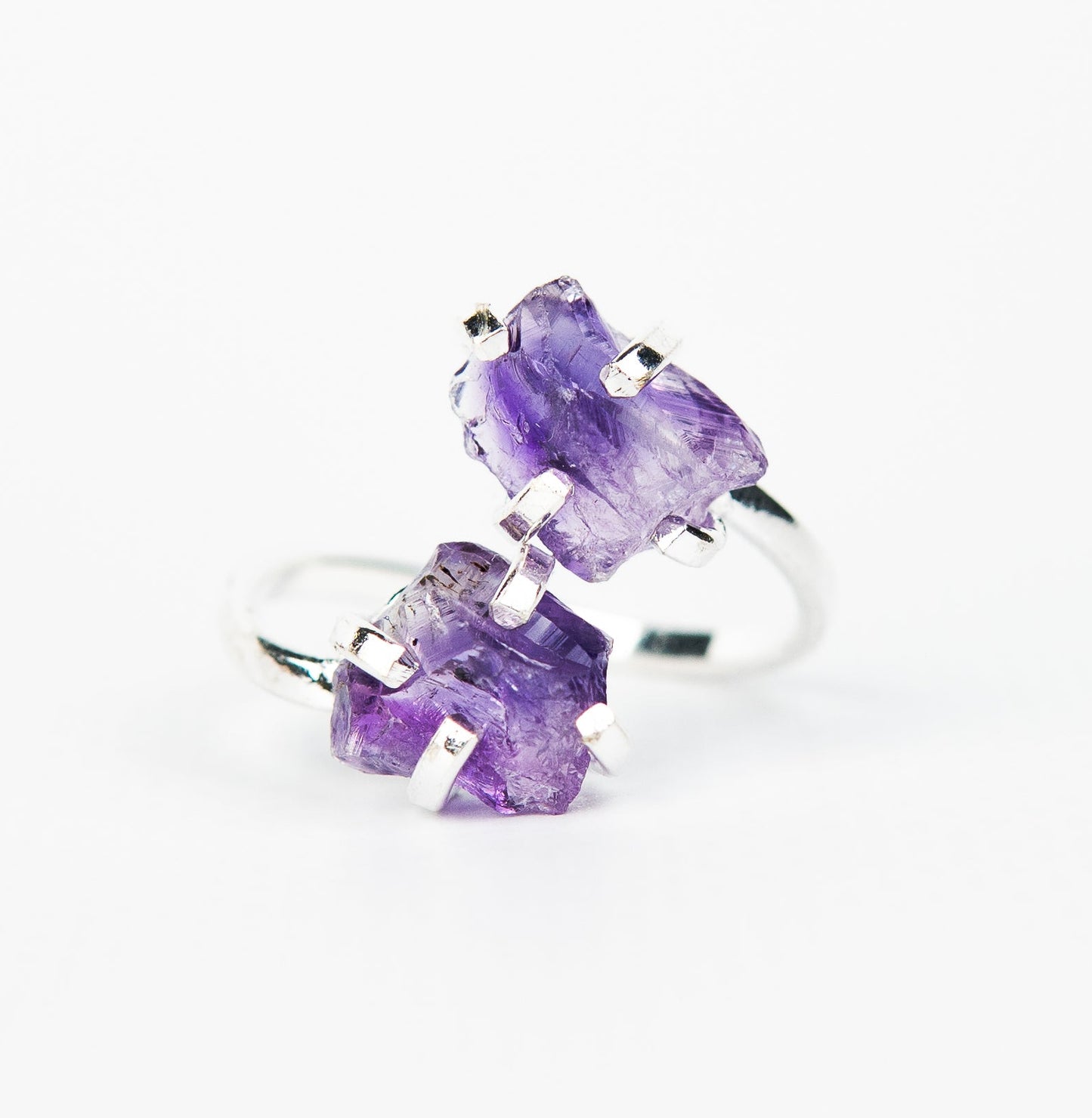 Каблучка з темним аметистом з посрібленням onesize Da-222