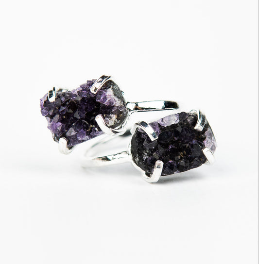 Кольцо с темным аметистом с посеребрением onesize Da-231