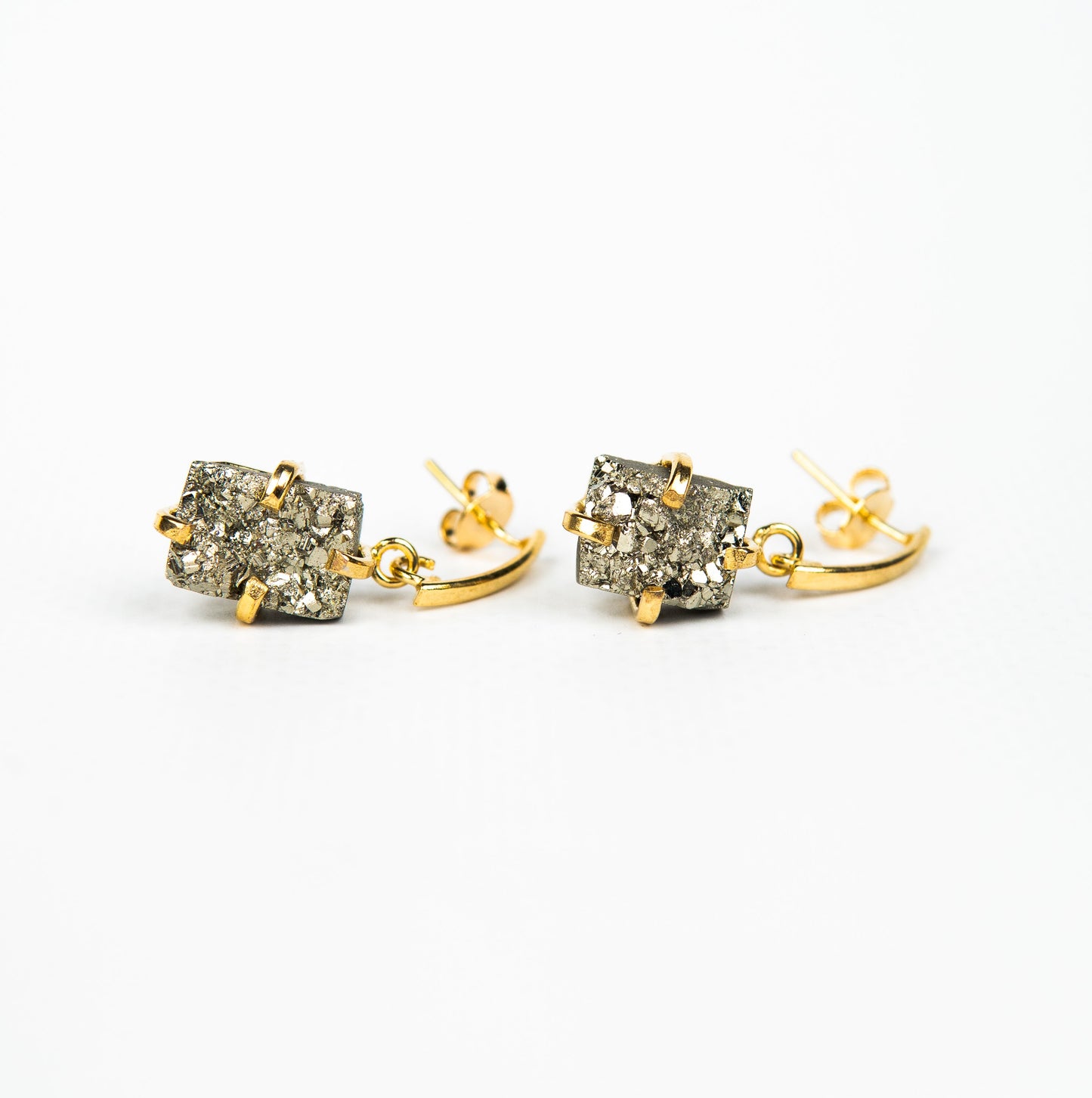 Сережки з піритом з позолотою onesize Py-212