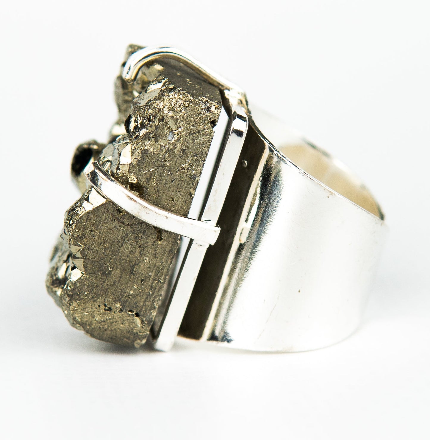 Каблучка з піритом з посрібленням onesize Py-121