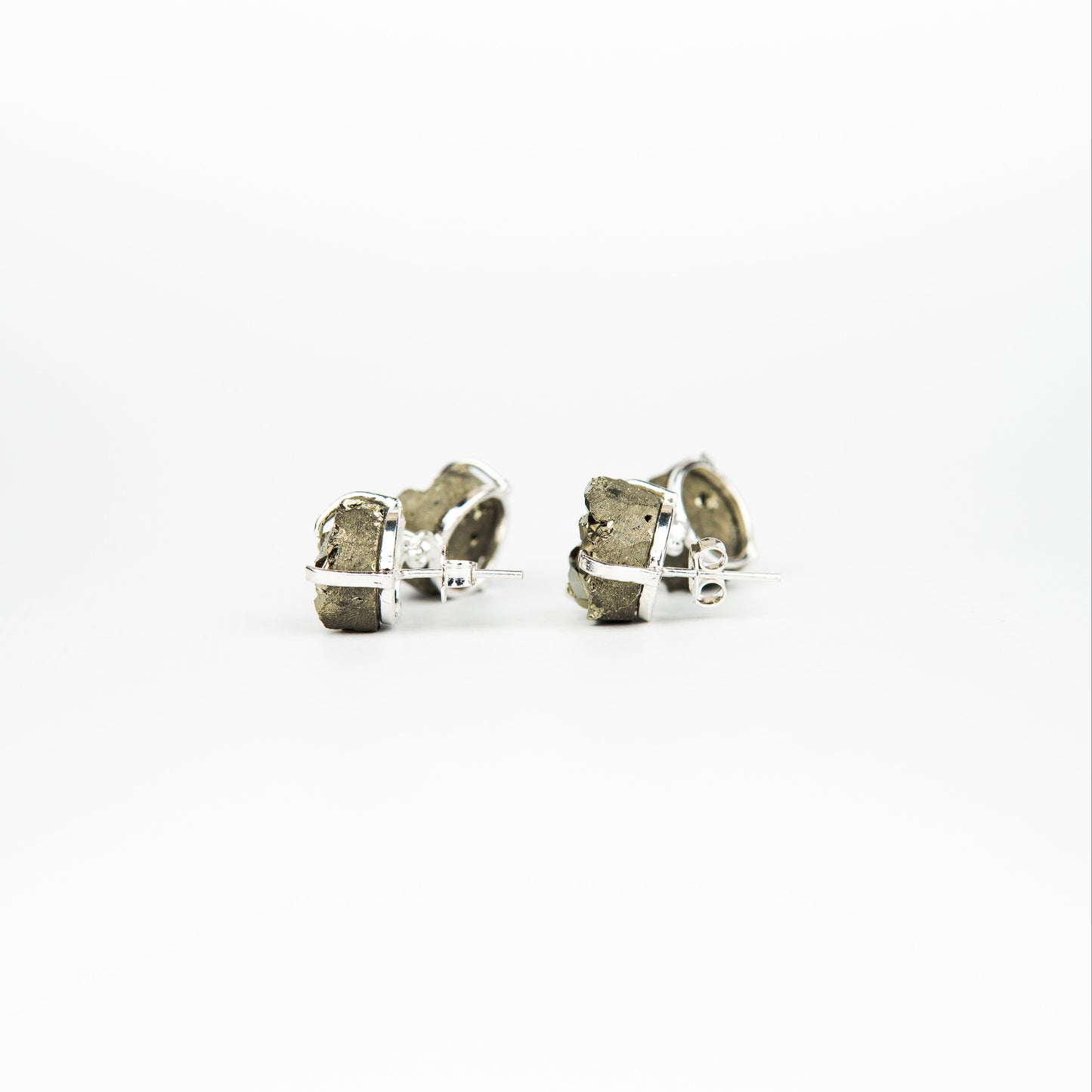 Сережки з піритом з посрібленням onesize Py-12