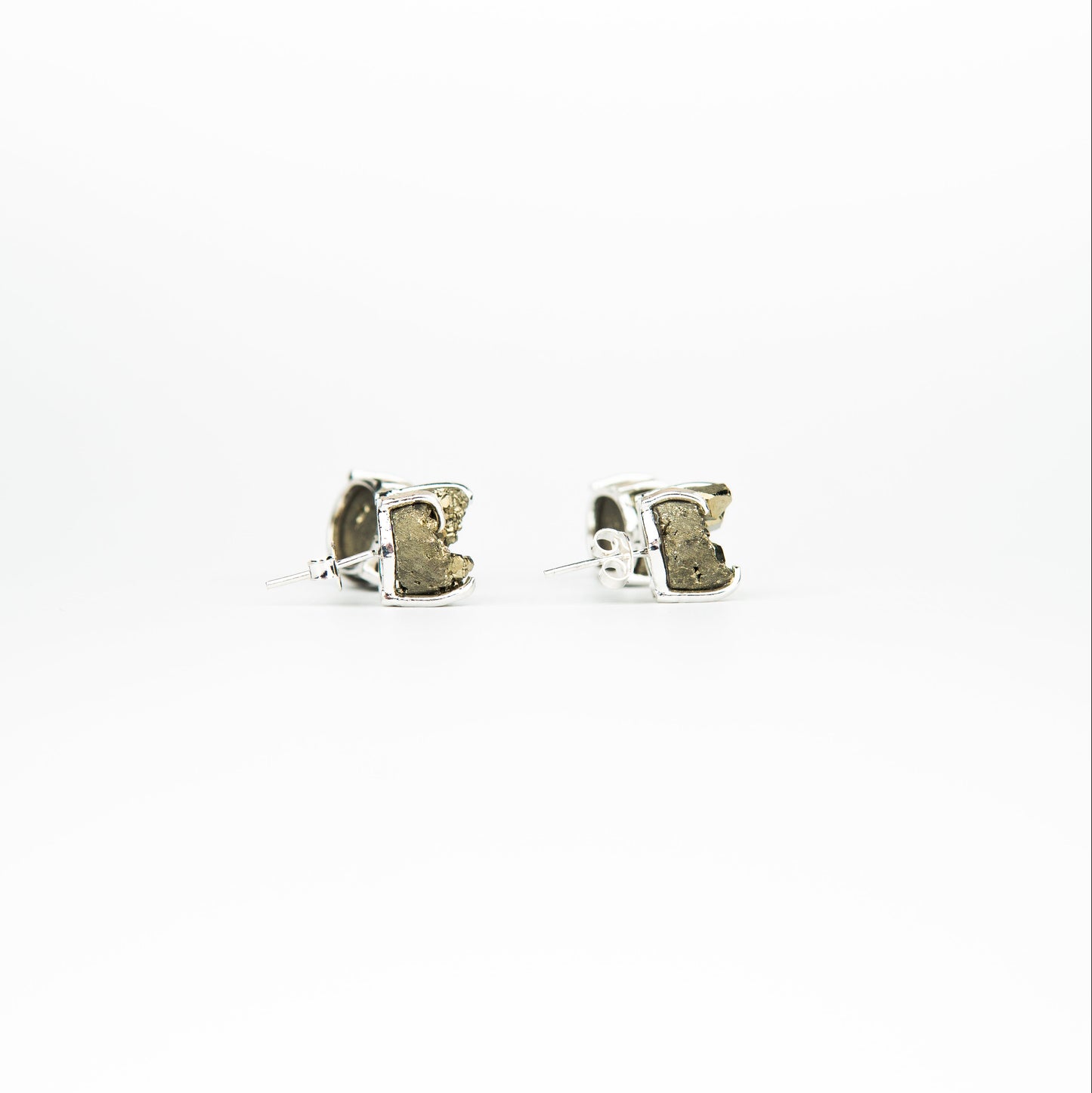 Сережки з піритом з посрібленням onesize Py-14