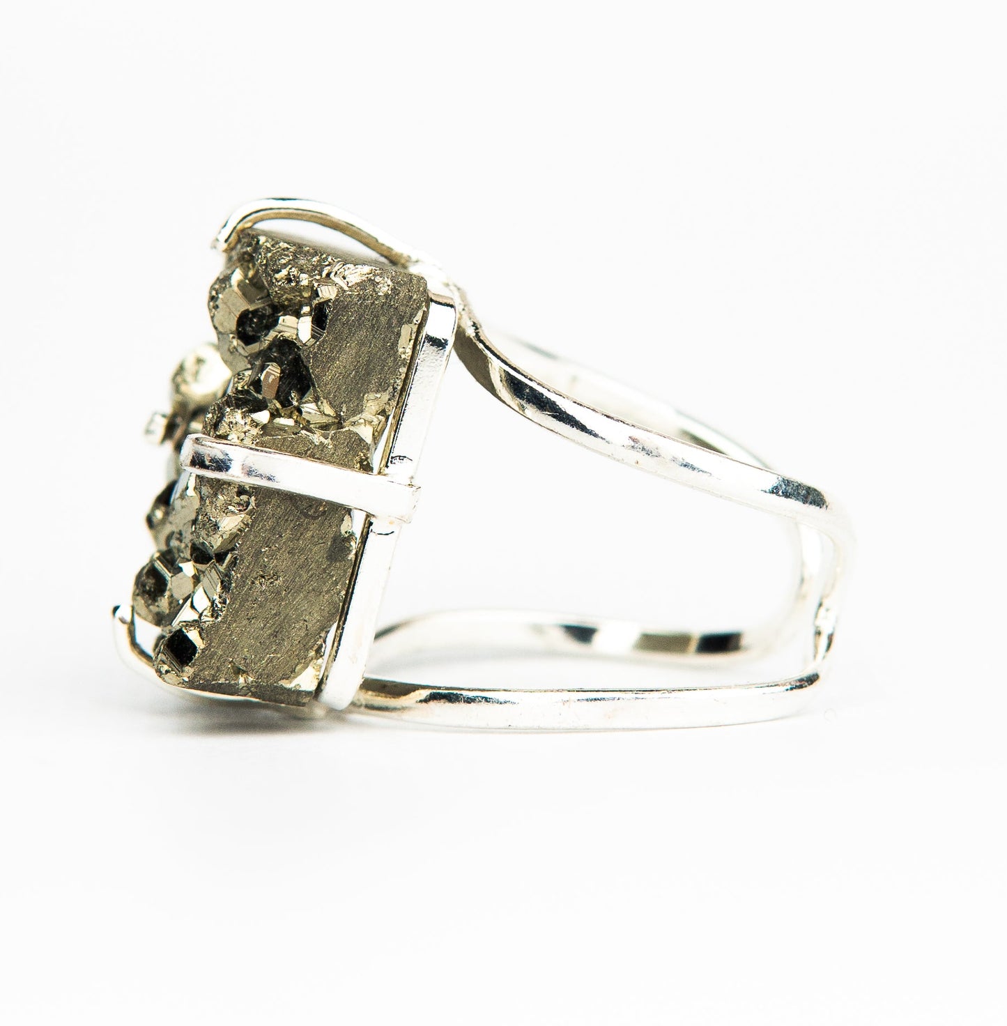 Каблучка з піритом з посрібленням onesize Py-95