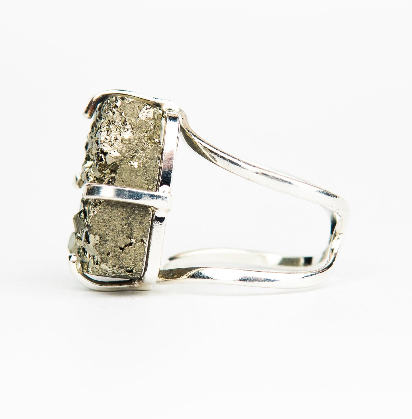 Каблучка з піритом з посрібленням onesize Py-107