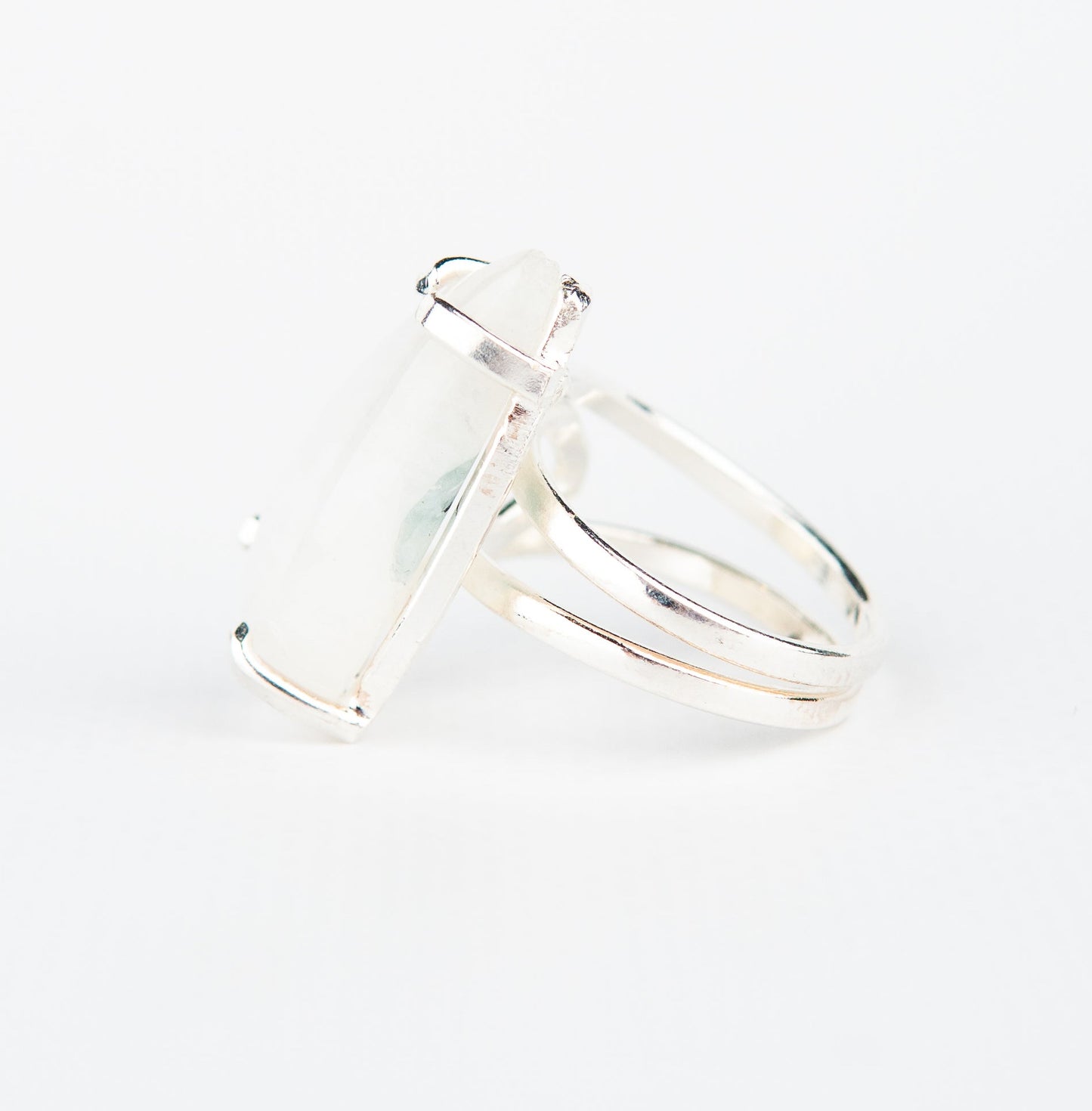 Каблучка з місячним камінням з посрібленням onesize Mk-7