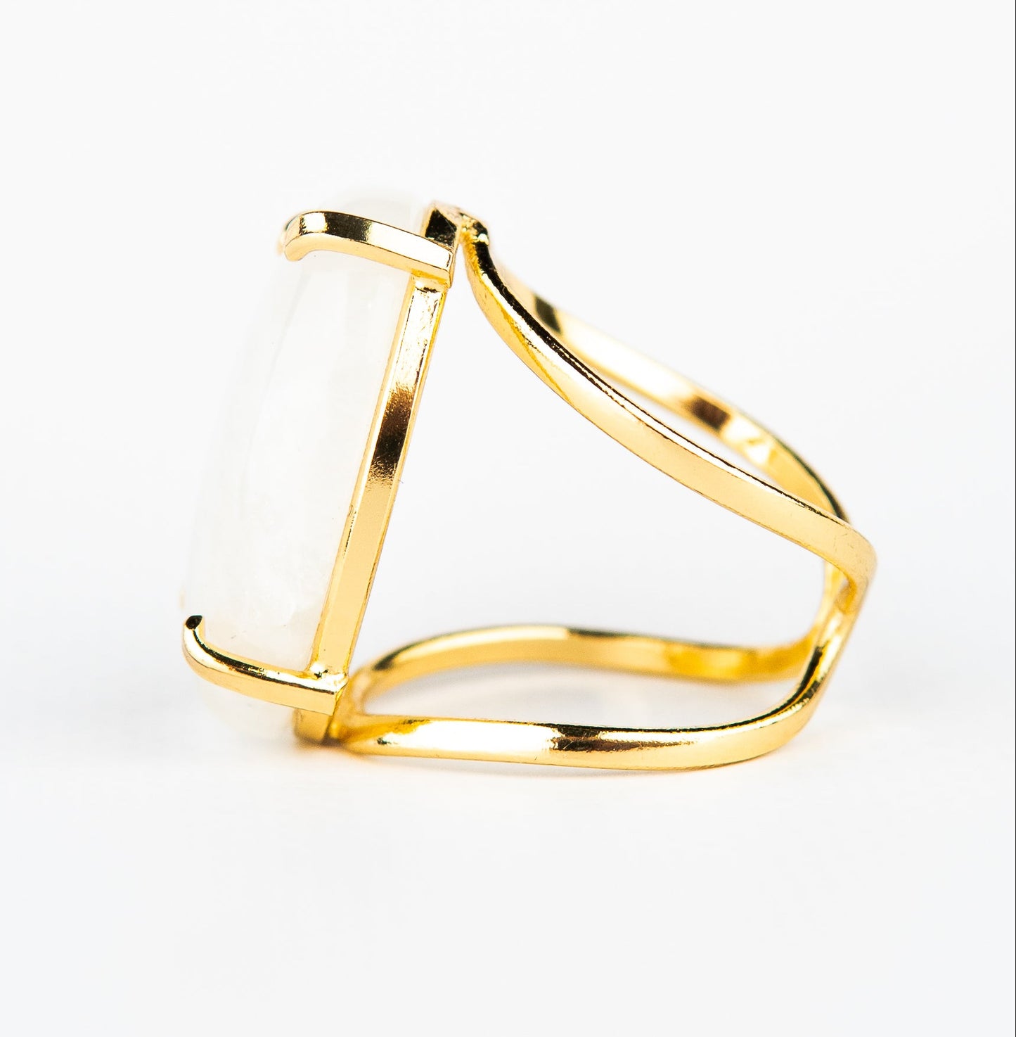 Каблучка з місячним камінням з позолотою onesize Mk-4