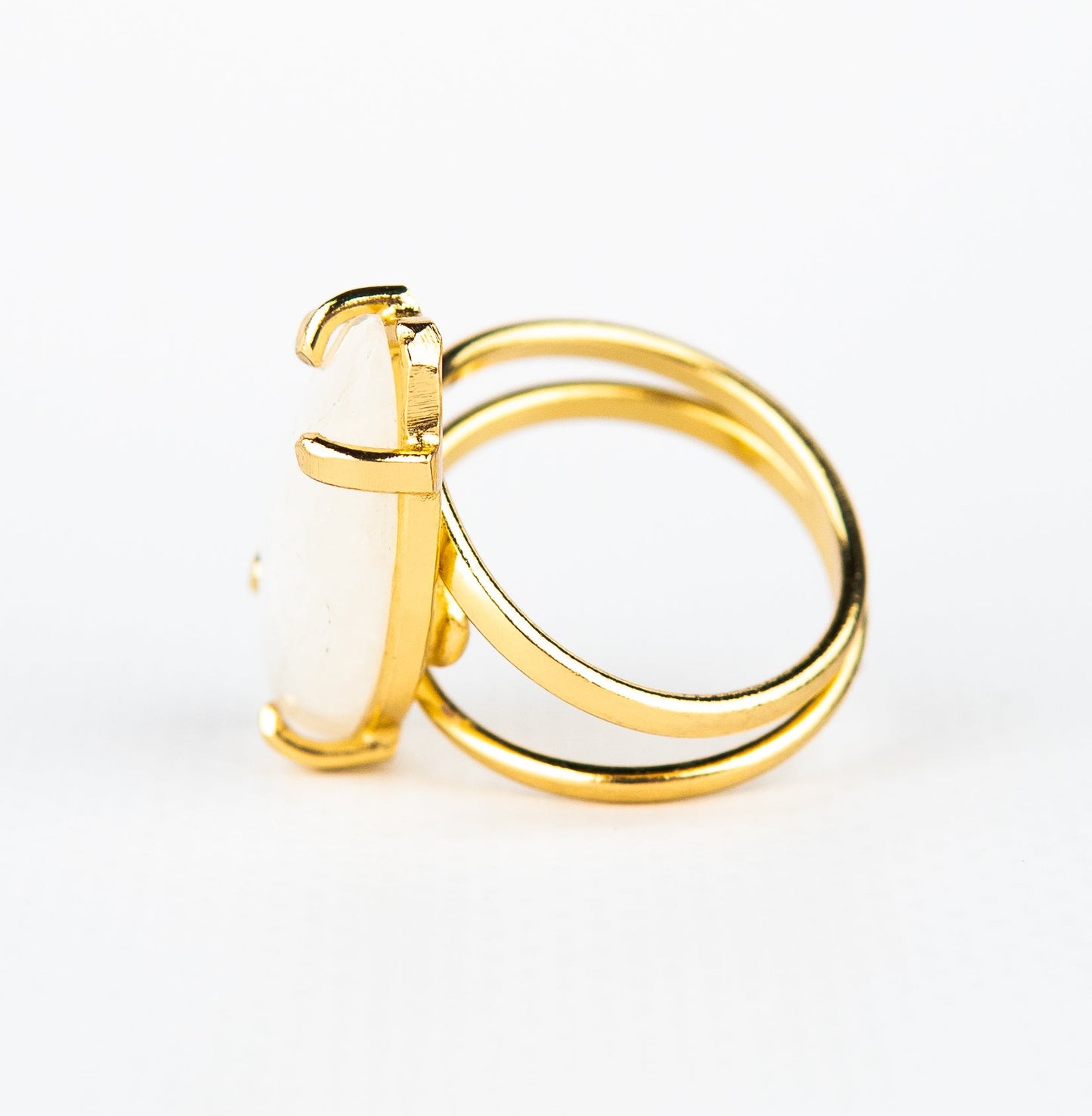 Каблучка з місячним камінням з позолотою onesize Mk-6