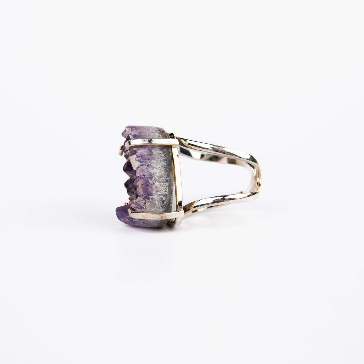Кольцо с темным аметистом с посеребрением onesize Da-169