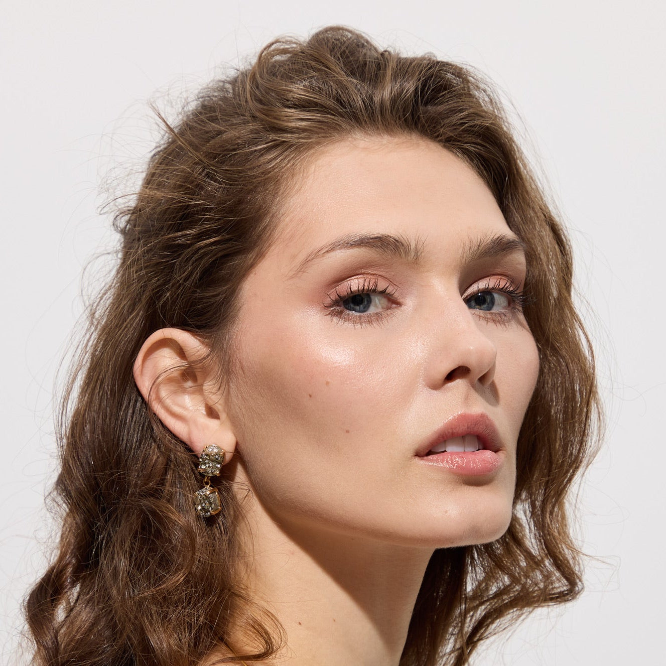 Сережки з піритом з позолотою onesize Py-196